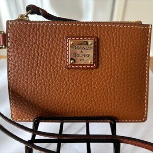 Dooney & Bourke Pebble Grain Zip Top Card Case Wristlet Caramel